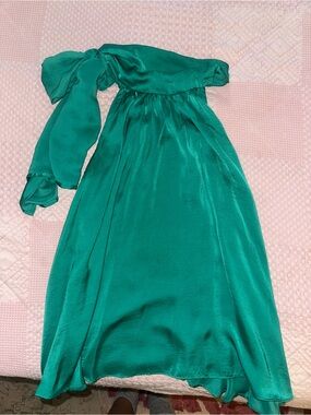 glam Emerald Green One-Shoulder Bow Midi Dress
